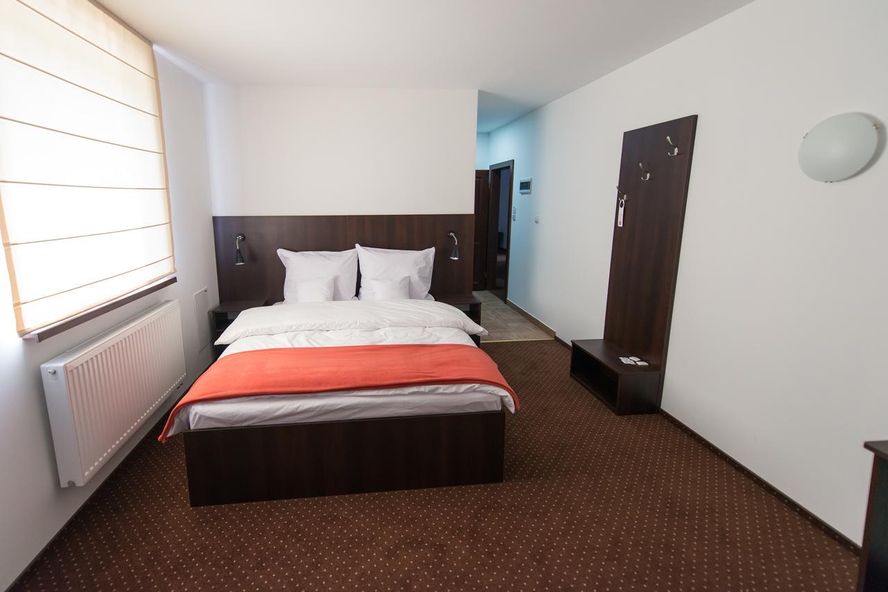 First Hotel Tczew Εξωτερικό φωτογραφία