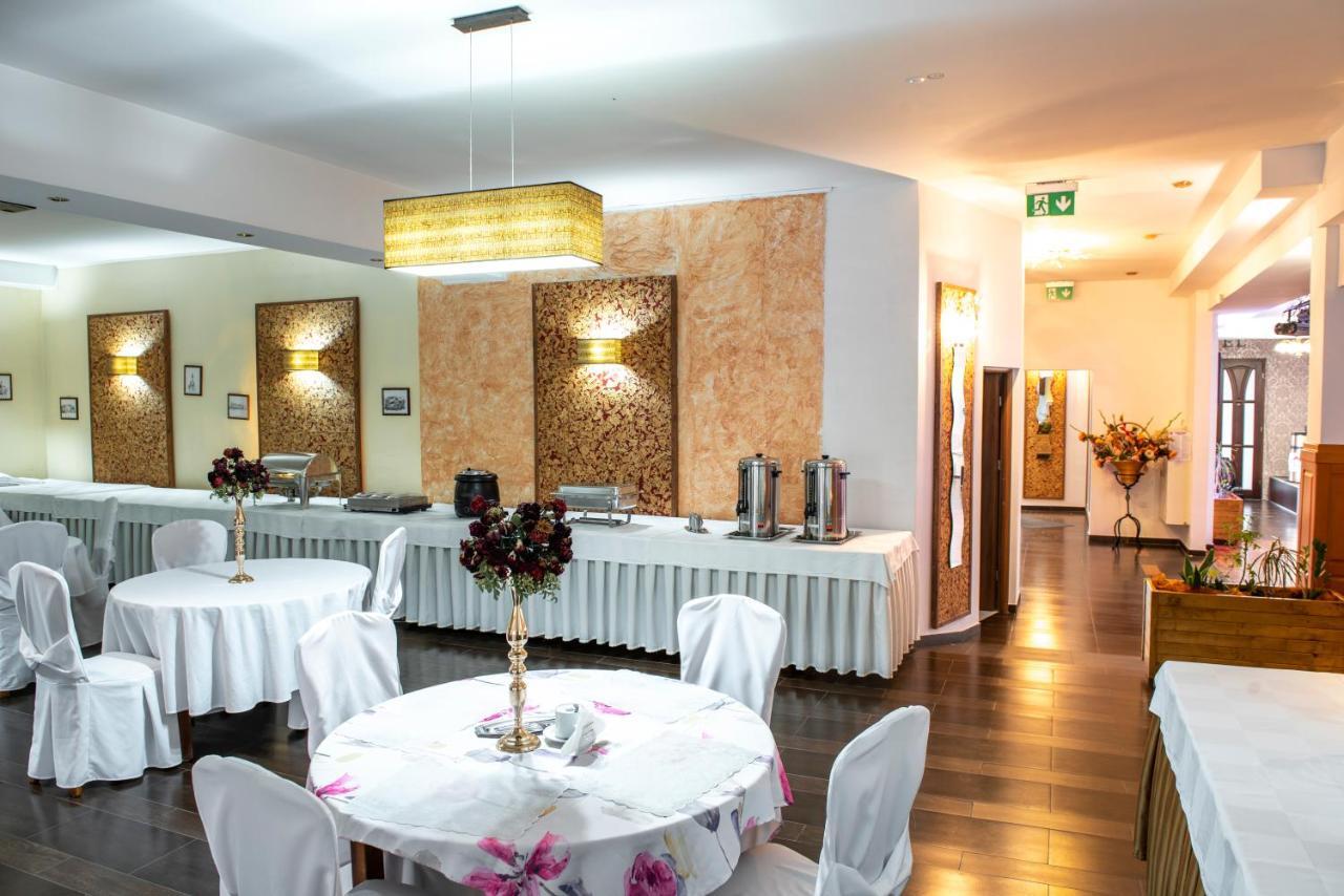 First Hotel Tczew Εξωτερικό φωτογραφία