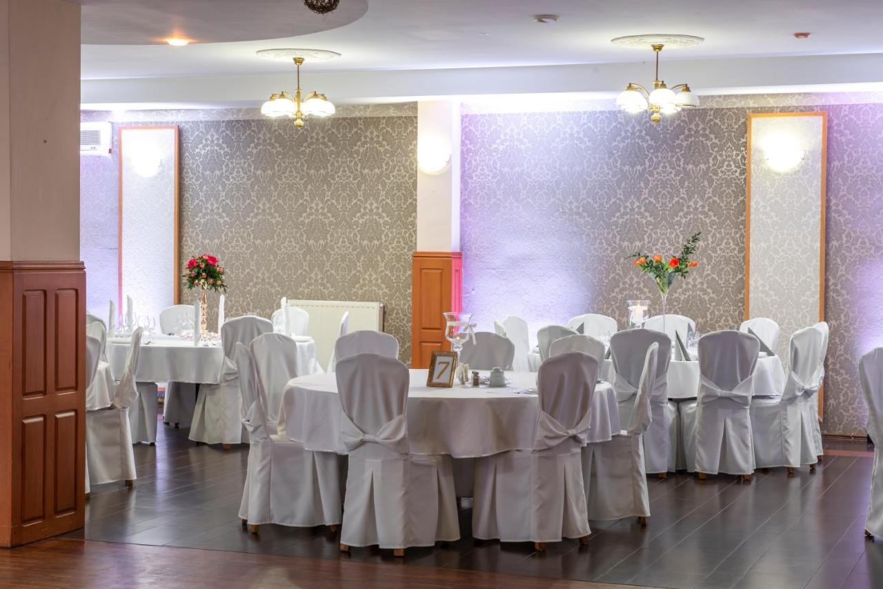 First Hotel Tczew Εξωτερικό φωτογραφία