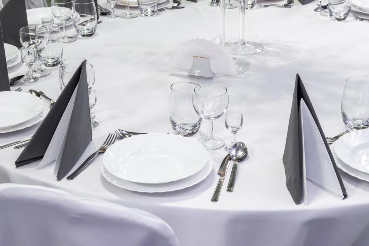 First Hotel Tczew Εξωτερικό φωτογραφία